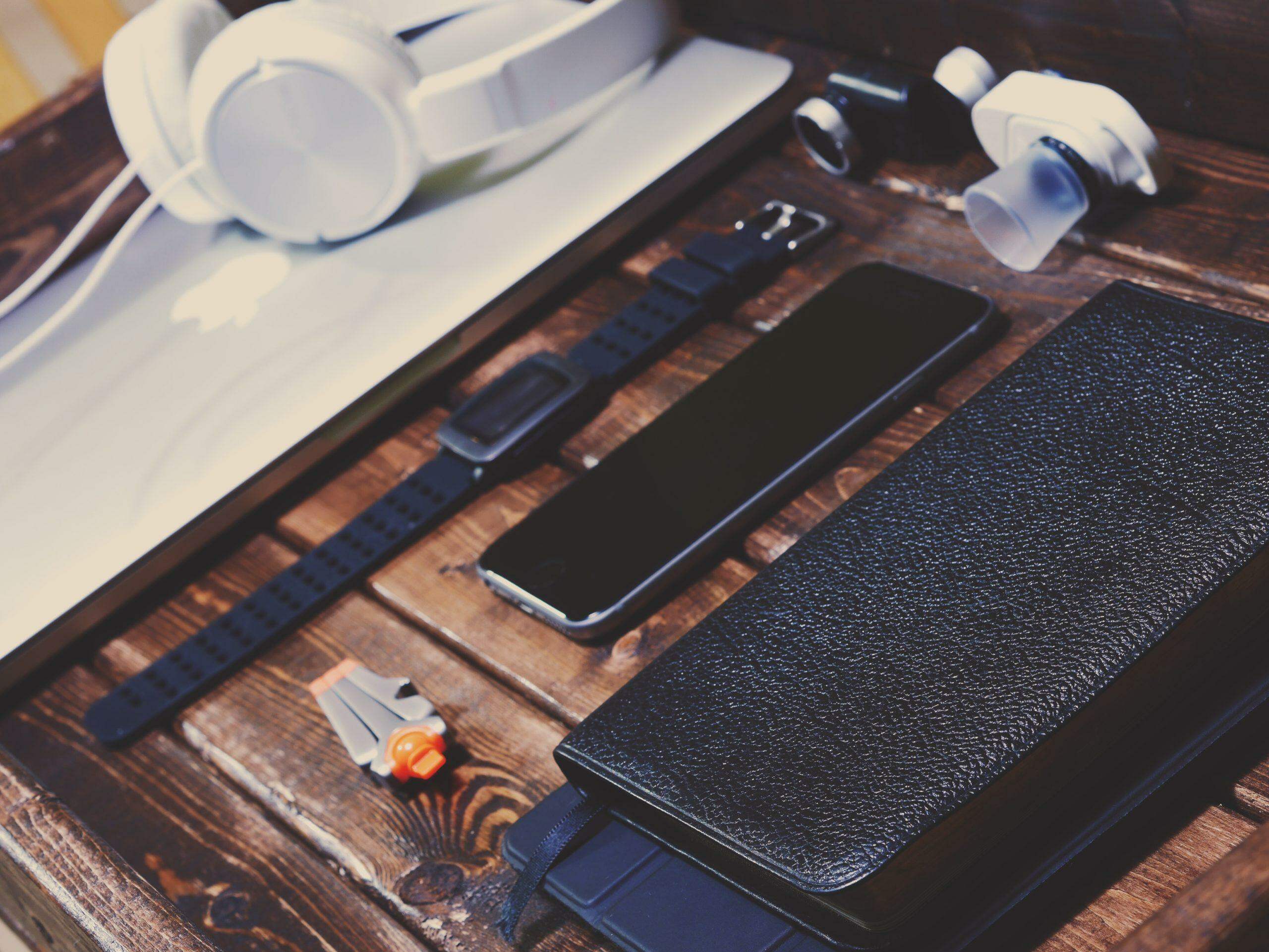 Making Your Possessions Last 9 aaron burden 9RpDzXTlNh8 unsplash scaled